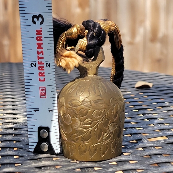 Vintage small brass bell,Ring in the holidays. Vintage  Bell Floral Etched - Picture 6 of 7